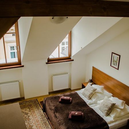 Royal Route 29 Comfort Rooms Cracovie Extérieur photo