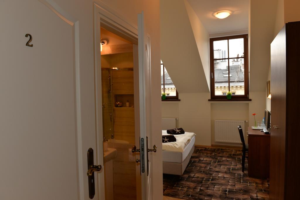 Royal Route 29 Comfort Rooms Cracovie Extérieur photo