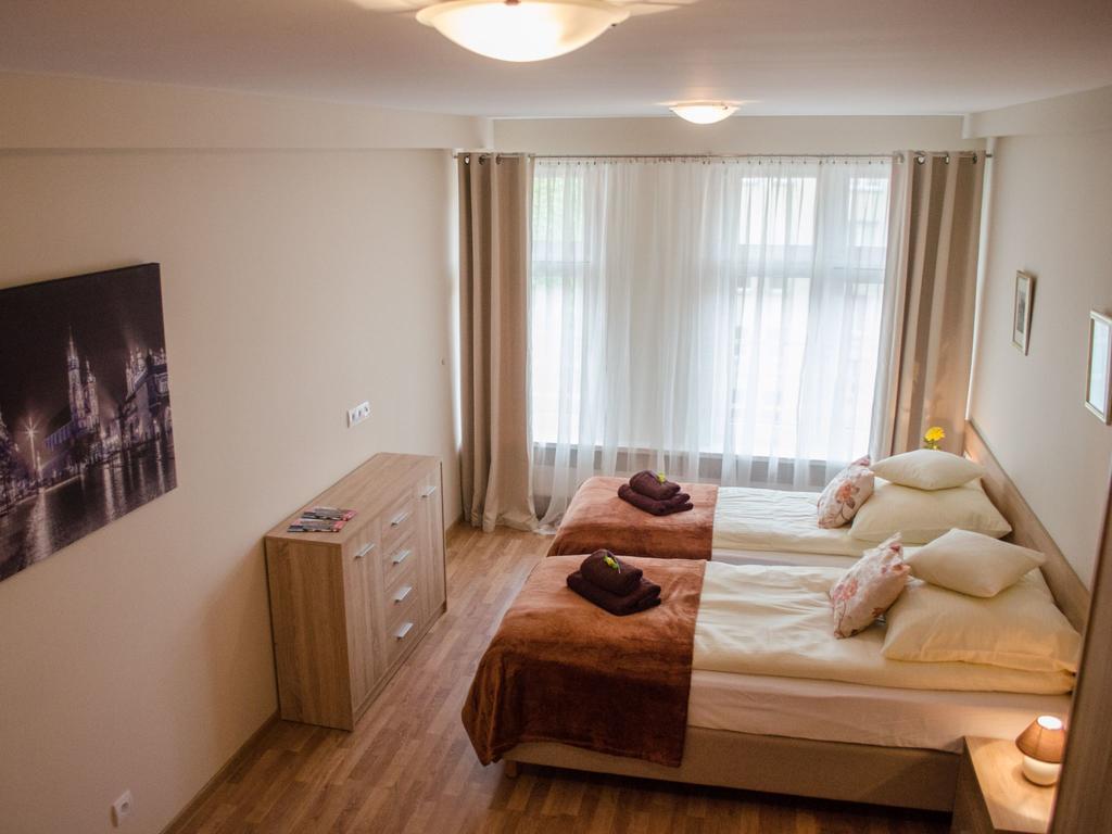 Royal Route 29 Comfort Rooms Cracovie Extérieur photo