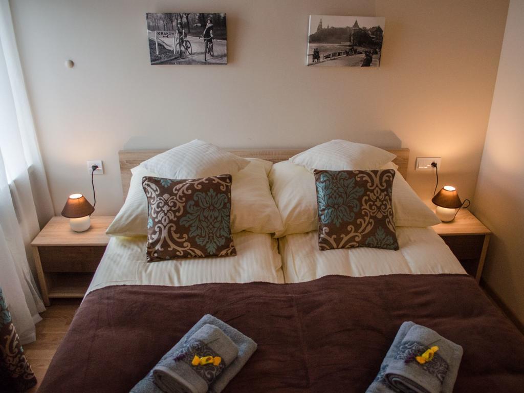 Royal Route 29 Comfort Rooms Cracovie Extérieur photo