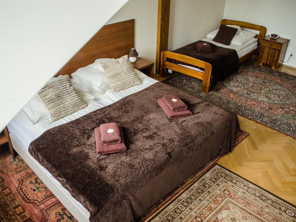 Royal Route 29 Comfort Rooms Cracovie Extérieur photo