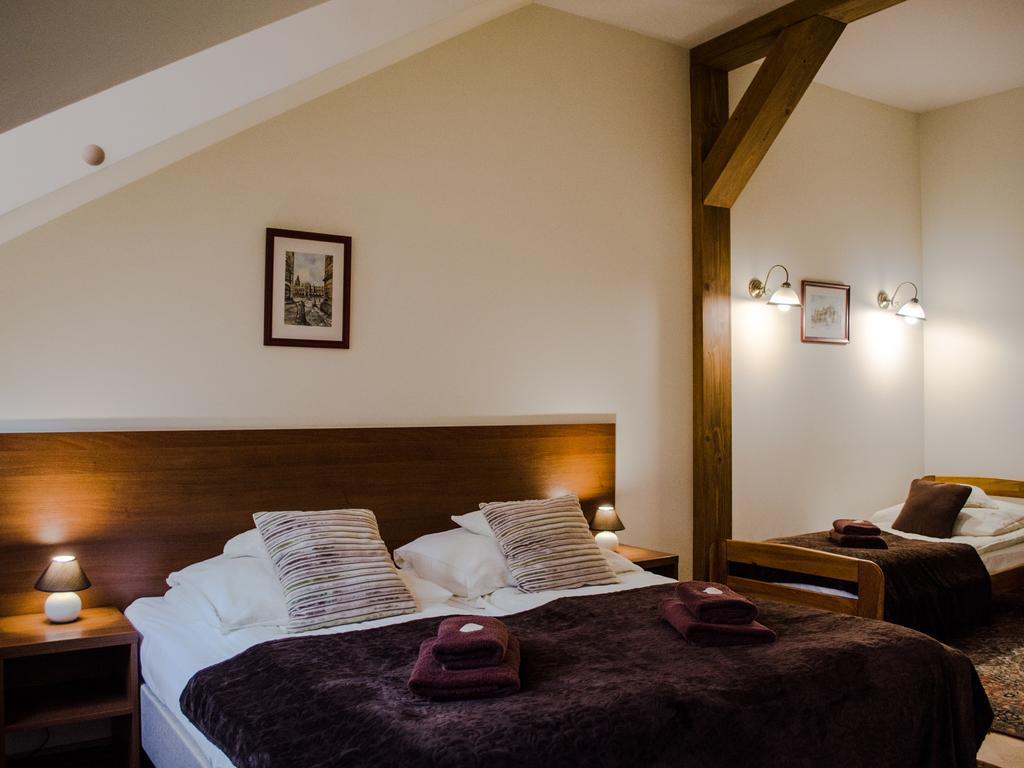 Royal Route 29 Comfort Rooms Cracovie Extérieur photo