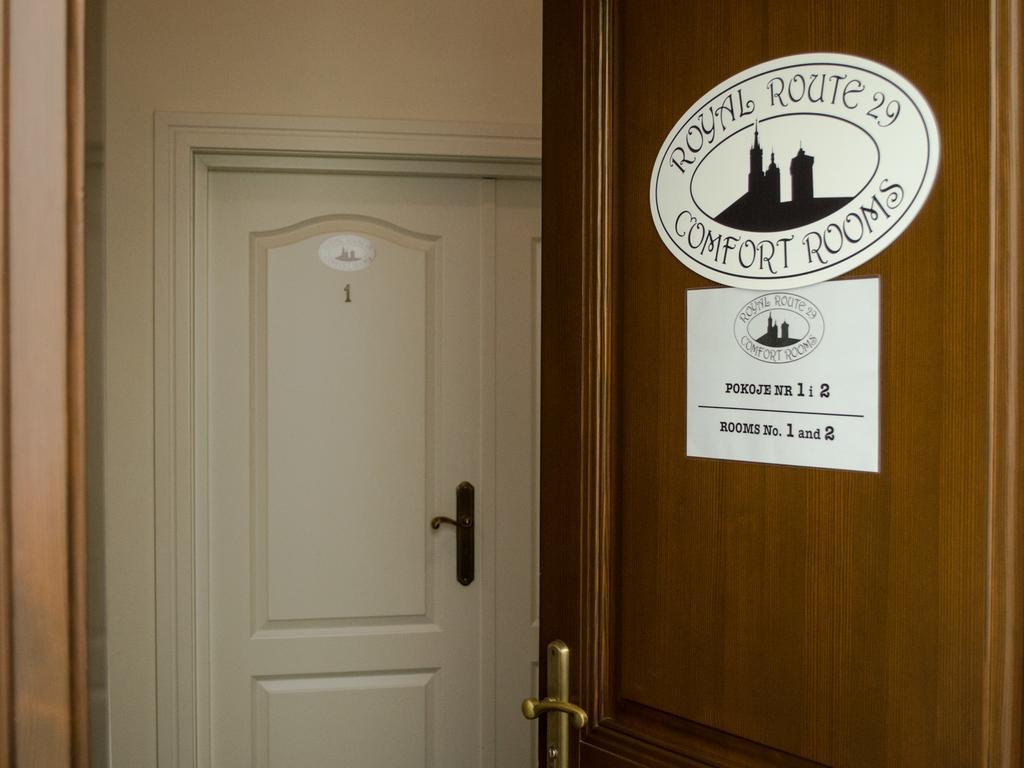 Royal Route 29 Comfort Rooms Cracovie Extérieur photo
