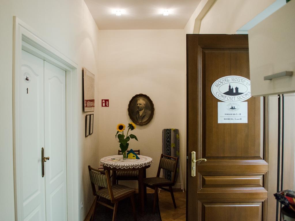 Royal Route 29 Comfort Rooms Cracovie Extérieur photo