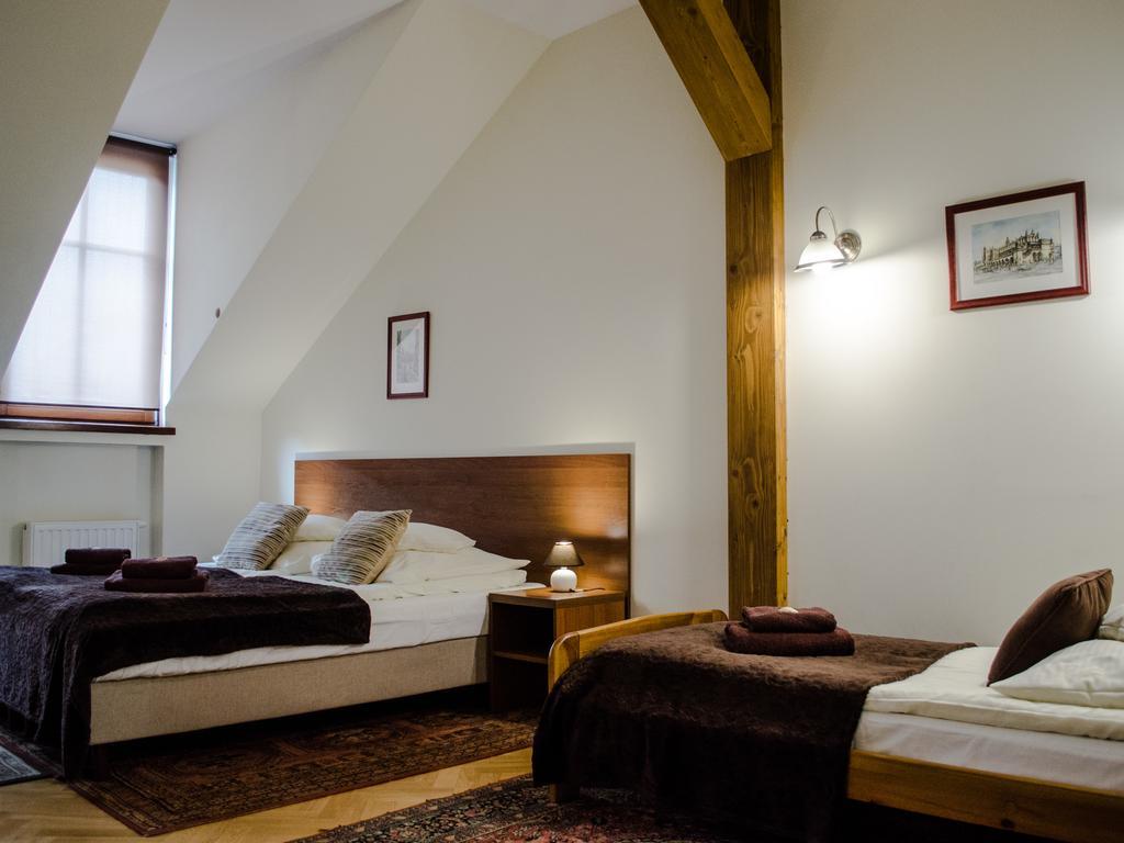 Royal Route 29 Comfort Rooms Cracovie Extérieur photo