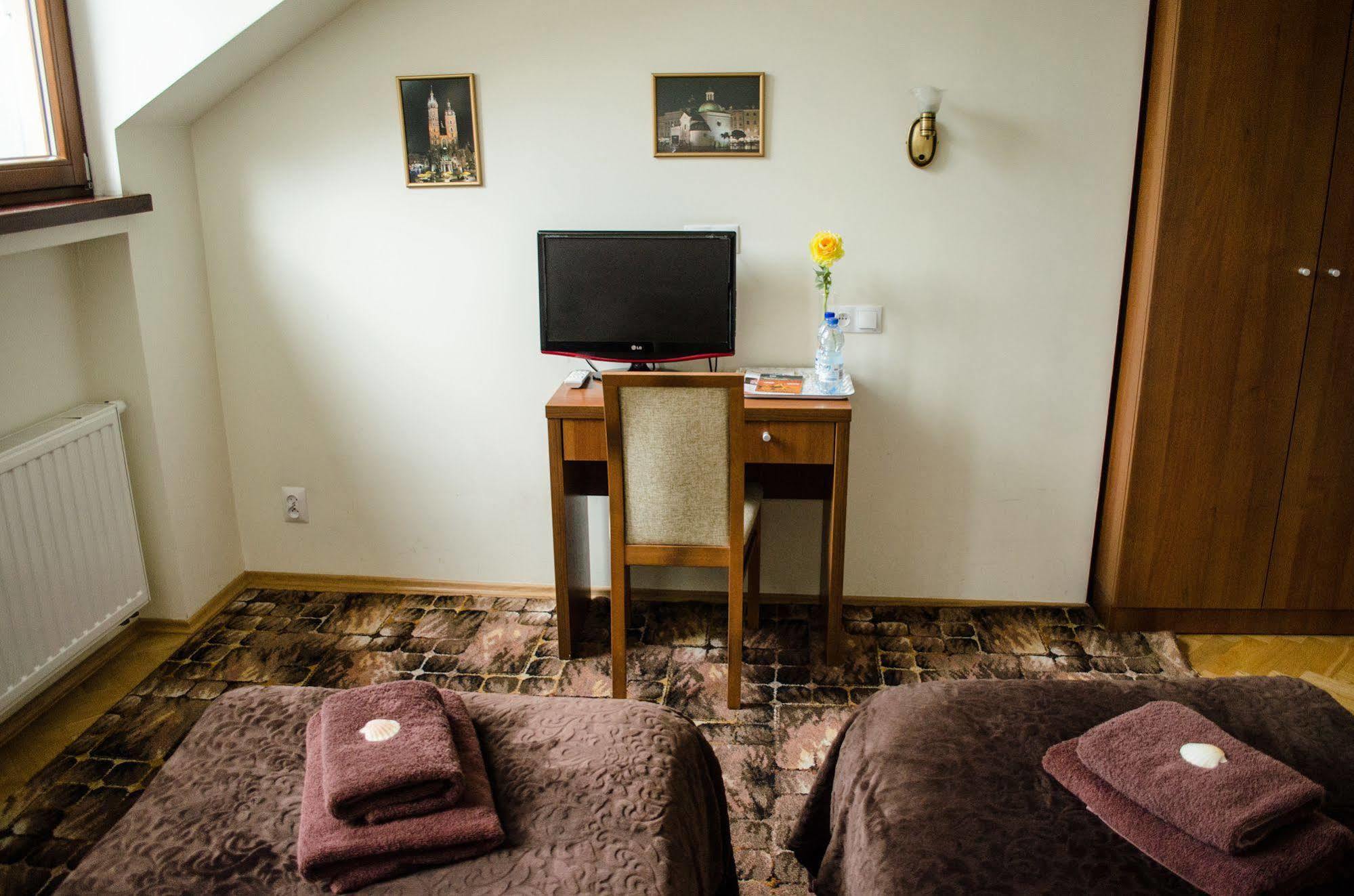 Royal Route 29 Comfort Rooms Cracovie Extérieur photo