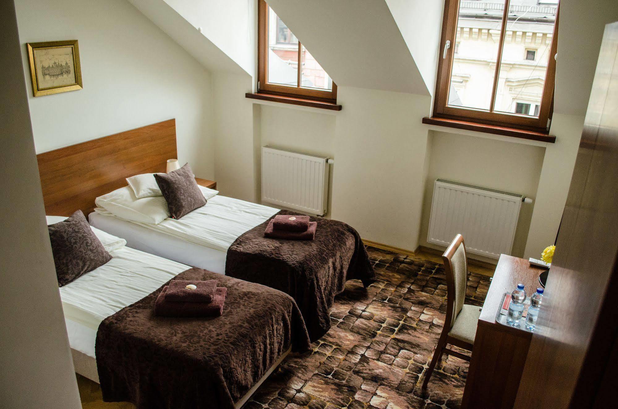 Royal Route 29 Comfort Rooms Cracovie Extérieur photo